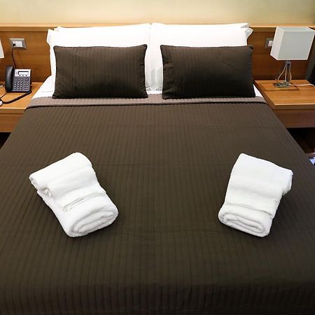 Mirko Luxury Inn Roma Exterior foto